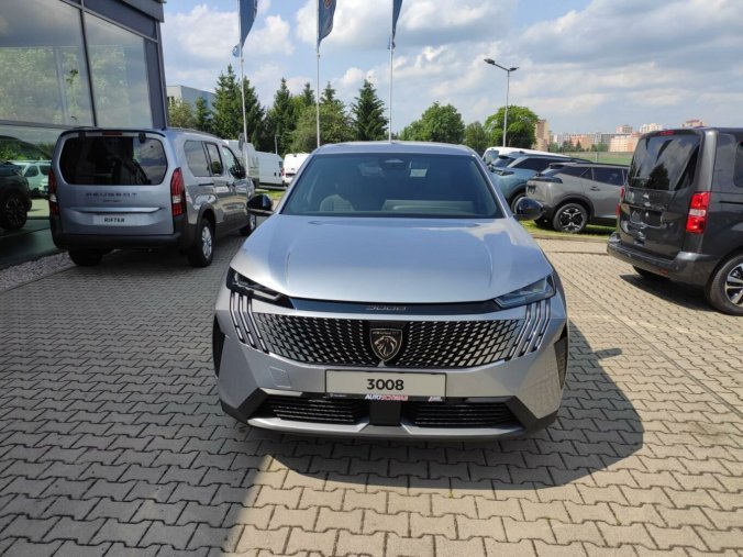 Peugeot 3008, Peugeot 3008 ALLURE 145k AUT HYBRID, barva stříbrná