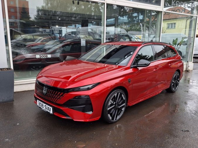 Peugeot 308, Peugeot 308 SW GT Hybrid 145 e-DCS6, barva červená