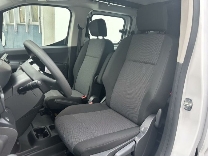 Peugeot Partner, Peugeot Partner Polocombi L2 1000 1.5 HDi 100k, barva bílá