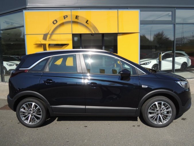 Opel Crossland X, INNOVATION 1.2T 110K AT6, barva modrá