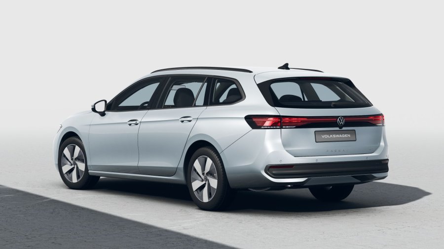 Volkswagen Passat, Passat 1,5 eTSI 110 kW mHEV, barva stříbrná