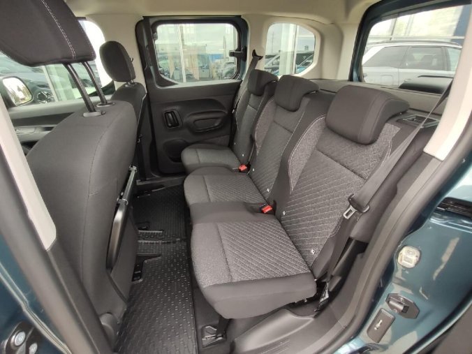 Peugeot Rifter, Peugeot Rifter ALLURE 1.2i 110k MAN6 BENZIN, barva modrá