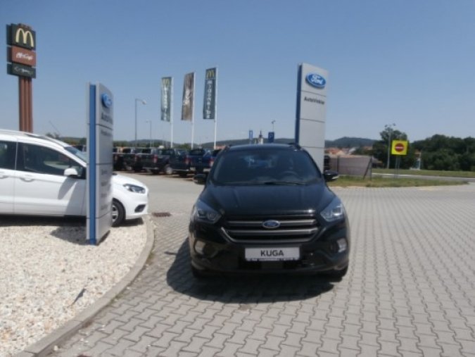Ford Kuga, 1.5 EcoBoost, barva černá