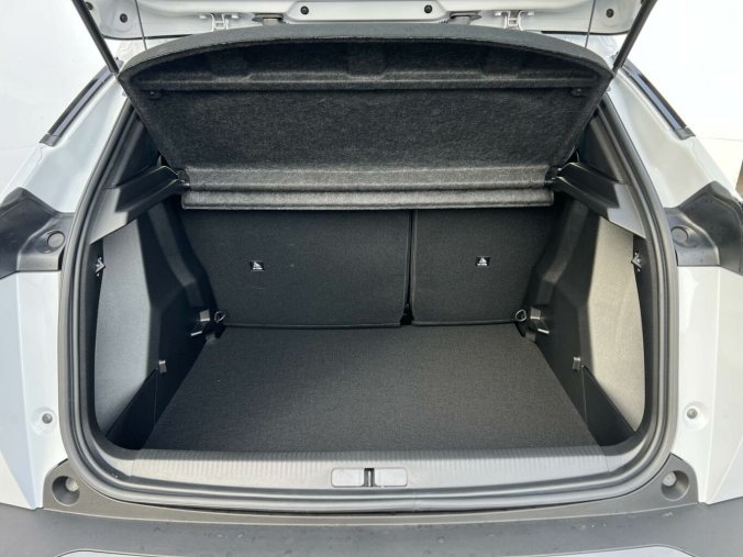 Peugeot 2008, Peugeot 2008 STYLE S&S MAN6 1.2 PureTech, barva bílá