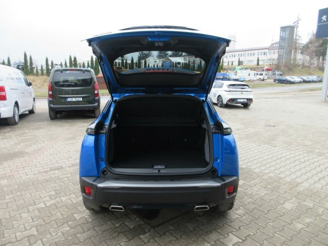 Peugeot 2008, Peugeot 2008 ALLURE PureTech 130 S&S EAT8, barva modrá