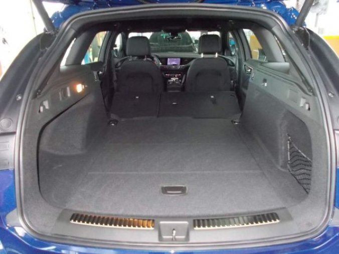 Opel Insignia, Elegance Sports Tourer 2.0 CDT, barva modrá