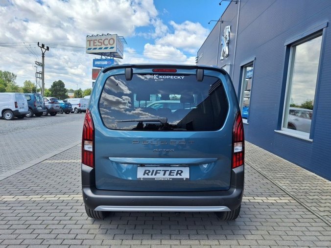 Peugeot Rifter, Peugeot Rifter GT BHDi 130 EAT8, barva modrá