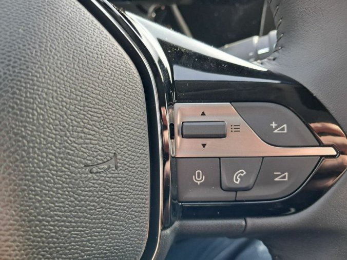 Peugeot 308, Peugeot 308 308 SW ALLURE Hybrid 136 e-DCS, barva modrá
