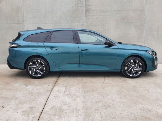 Peugeot 308, Peugeot 308 SW ALLURE Hybrid 145 e-DCS6, barva modrá