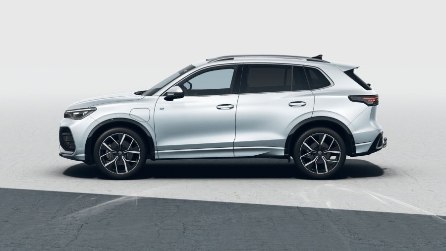 Volkswagen Tiguan, Tiguan R-Line People 150 kW eHybrid, barva stříbrná