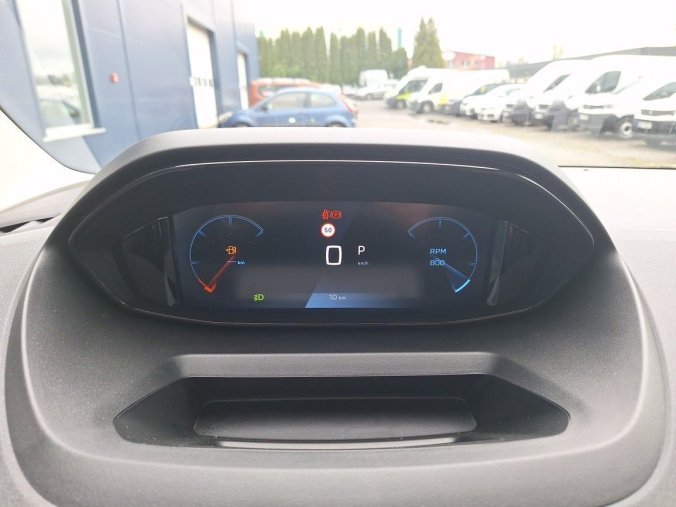 Peugeot Rifter, Peugeot Rifter LONG ALLURE BHDi 130 EAT8, barva šedá