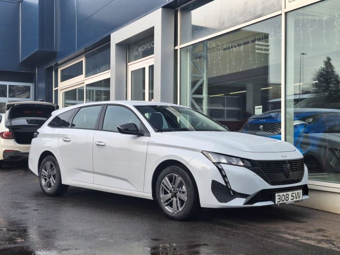 Peugeot 308, Peugeot 308 SW STYLE  Hybrid 145 e-DCS6, barva bílá