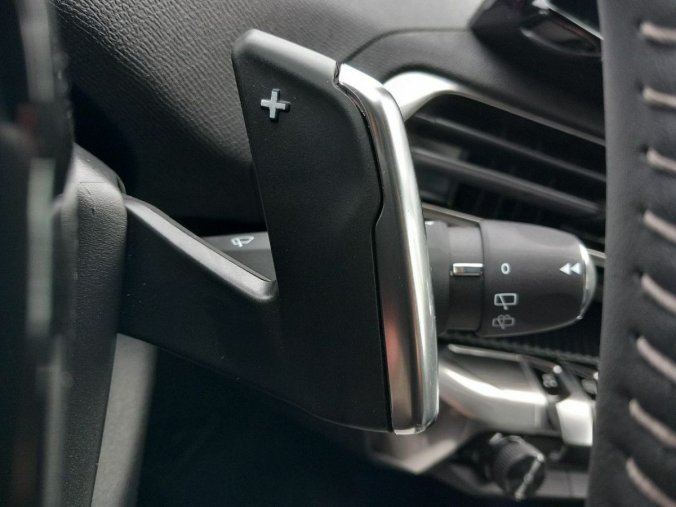 Peugeot 5008, Peugeot 5008 Allure Pack BlueHDI 130 S&, barva šedá