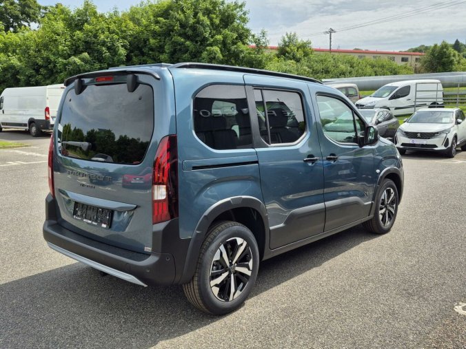 Peugeot Rifter, Peugeot Rifter GT BlueHDi 130 S&S EAT8, barva modrá