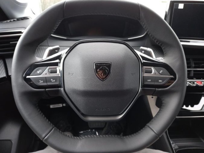 Peugeot 208, Peugeot 208 BUSINESS Hybrid 110 e-DCS6, barva zelená