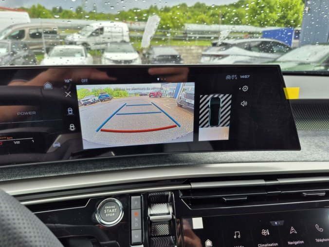 Peugeot 3008, Peugeot 3008 GT Hybrid 145 e-DCS6, barva modrá
