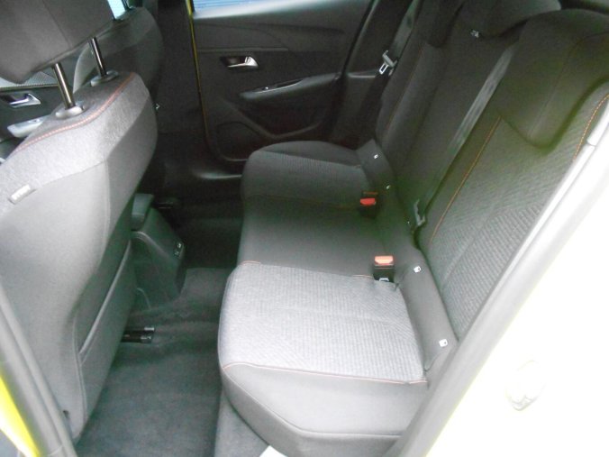 Peugeot 208, Peugeot 208 BUSINESS Turbo 100 MAN6, barva žlutá