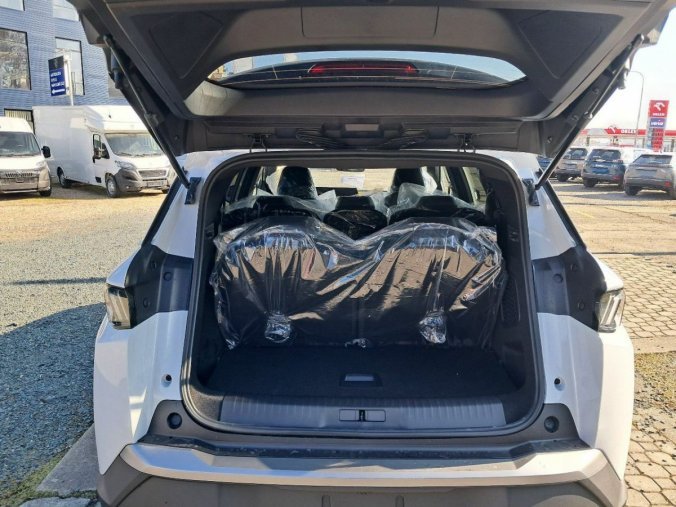 Peugeot 5008, Peugeot 5008 5008 ALLURE Hybrid 136 e-DCS6, barva bílá