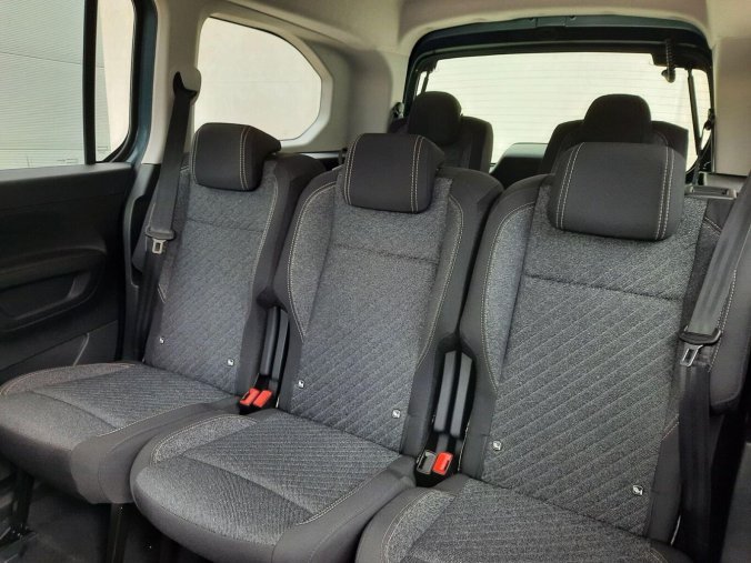 Peugeot Rifter, Peugeot Rifter LONG ALLURE BlueHDi 130 MAN6, barva modrá