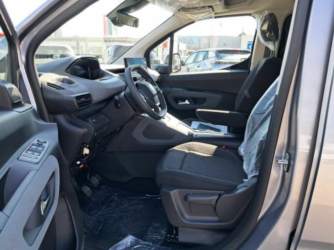 Peugeot Rifter, Peugeot Rifter ALLURE BlueHDi 130 S&S MAN, barva šedá