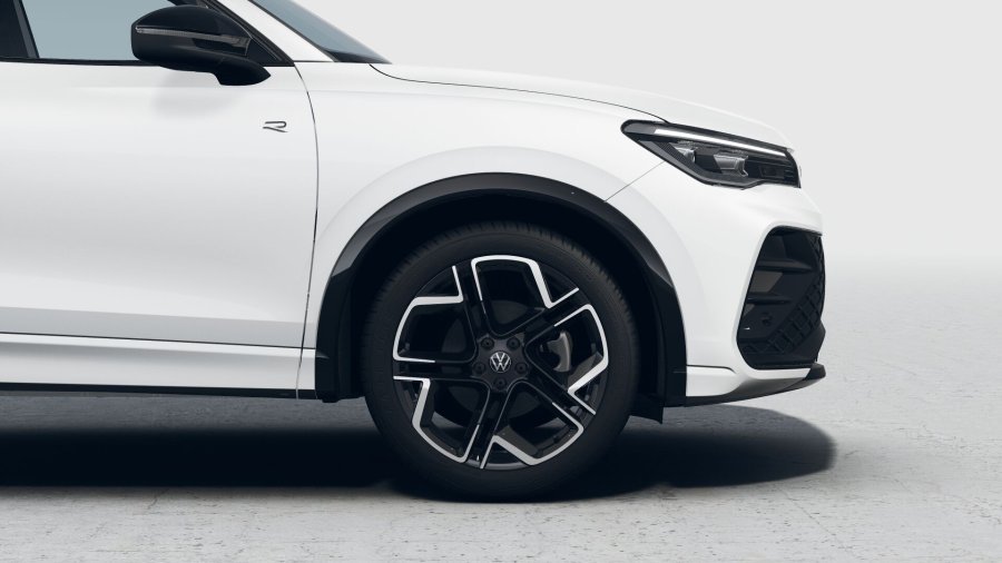 Volkswagen Tiguan, Tiguan R-Line 1,5 eTSI 110 kW mHEV, barva bílá