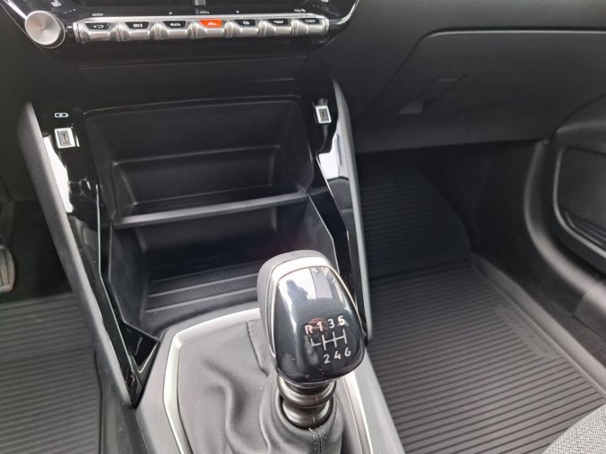 Peugeot 208, Peugeot 208 ALLURE 1.2 PT 100k MAN6, barva modrá