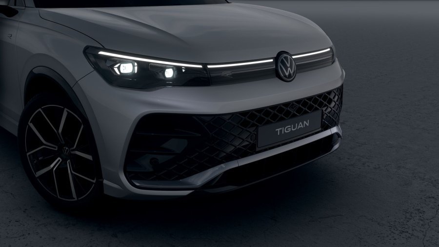 Volkswagen Tiguan, Tiguan R-Line People 1,5 eTSI 110kW mHEV, barva bílá