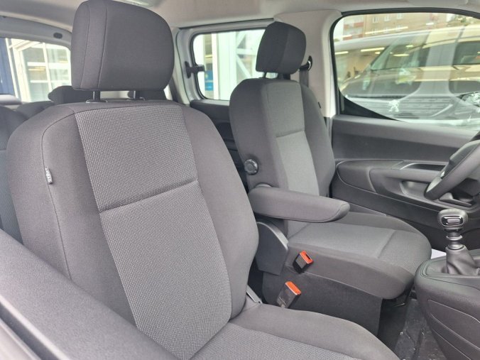 Peugeot Rifter, Peugeot Rifter ACTIVE 1.5 BHDi 100k MAN6 N1, barva bílá