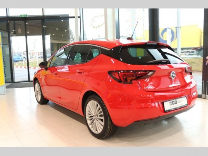 Opel Astra, Elegance 1.2T 96kW MT6, barva červená