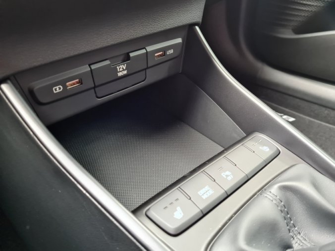 Hyundai Bayon, 1,0 T-GDI 74 kW 6st. manuální, barva bílá