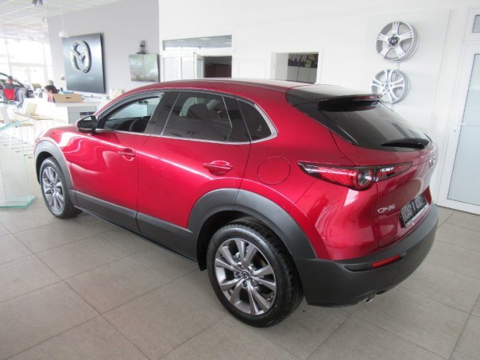 Mazda CX-30, G122, barva červená