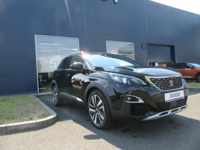 Peugeot 3008, GT-line 2.0 BlueHDi 180k EAT8, barva černá