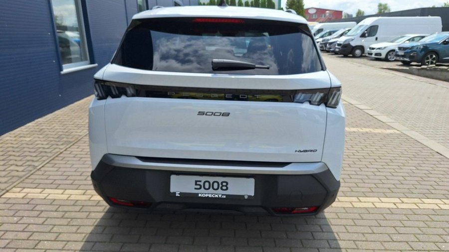 Peugeot 5008, Peugeot 5008 ALLURE Hybrid 145 e-DCS6, barva bílá
