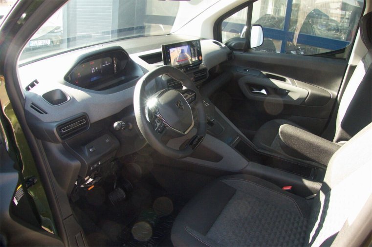 Peugeot Rifter, Peugeot Rifter LONG GT BlueHDi 130 S&S EAT8 7-míst, barva zelená