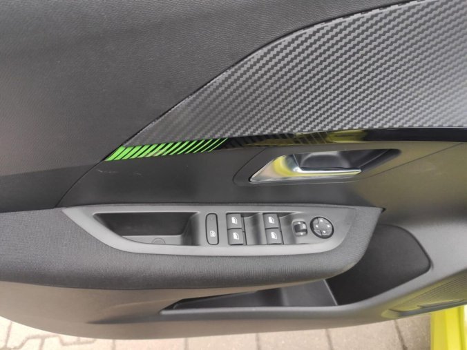 Peugeot 208, Peugeot 208 STYLE 1.2 TURBO 100k MAN6, barva žlutá