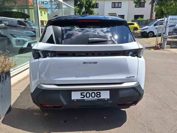 Peugeot 5008, Peugeot 5008 GT Hybrid 145 e-DCS6, barva bílá