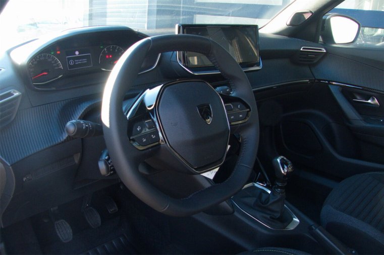 Peugeot 2008, Peugeot 2008 Style PureTech 100 MAN6, barva bílá