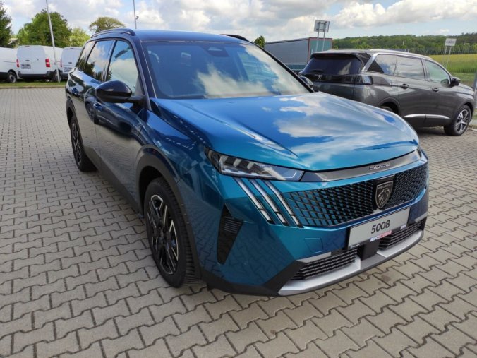 Peugeot 5008, Peugeot 5008 GT Hybrid 145 e-AUT6, barva modrá