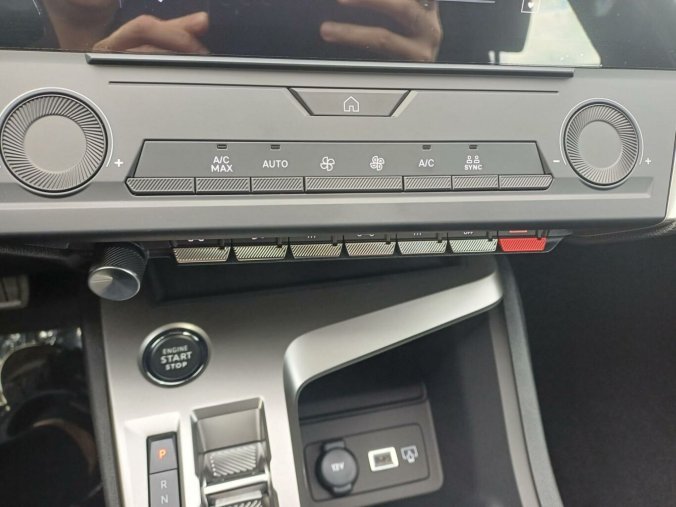 Peugeot 308, Peugeot 308 SW STYLE Hybrid 145 e-DCS6, barva modrá