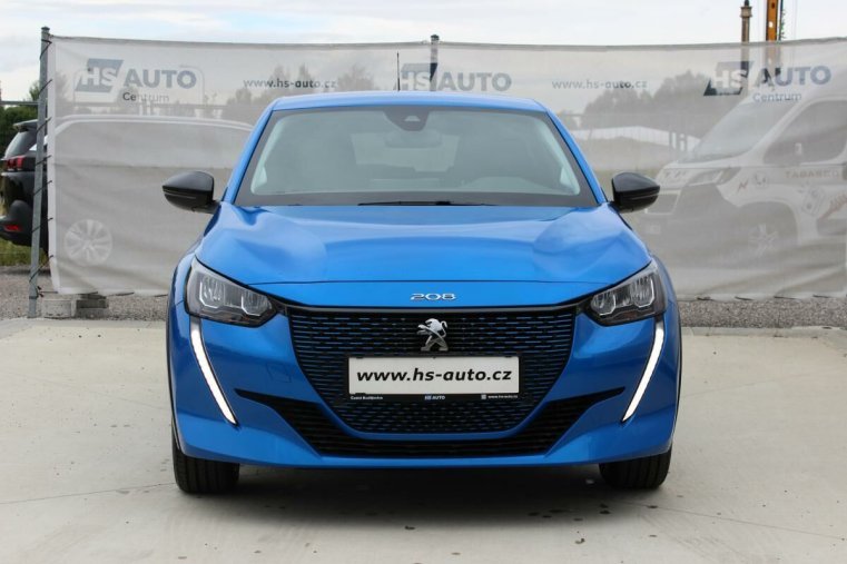 Peugeot 208, Peugeot 208 e-ALLURE Elektromotor 100 kW, barva modrá
