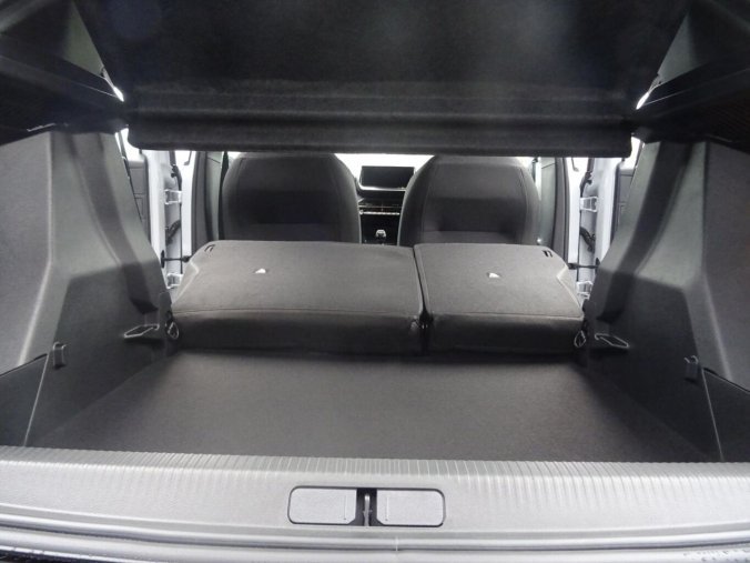 Peugeot 2008, Peugeot 2008 STYLE PureTech 100k S&S MAN6, barva bílá