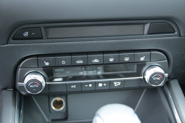 Mazda CX-5, 2,0 Skyactiv-G 165k, barva červená