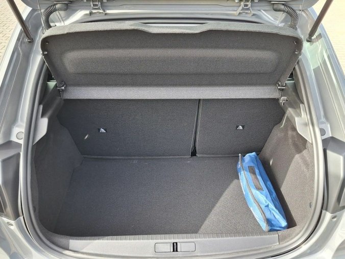 Peugeot 208, Peugeot 208 ALLURE PureTech 100  MAN6, barva šedá