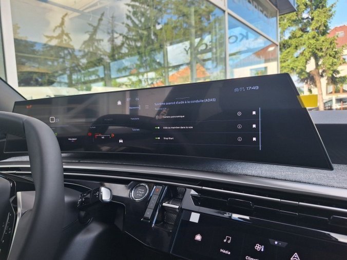 Peugeot 3008, Peugeot 3008 ALLURE Hybrid 145 e-DCS6, barva šedá