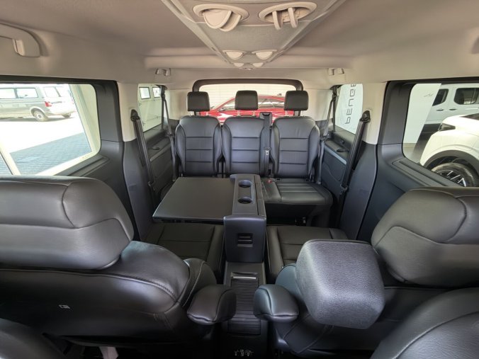 Peugeot Traveller, Peugeot Traveller Allure L2 2.2 BHDi 180k EAT8, barva zelená