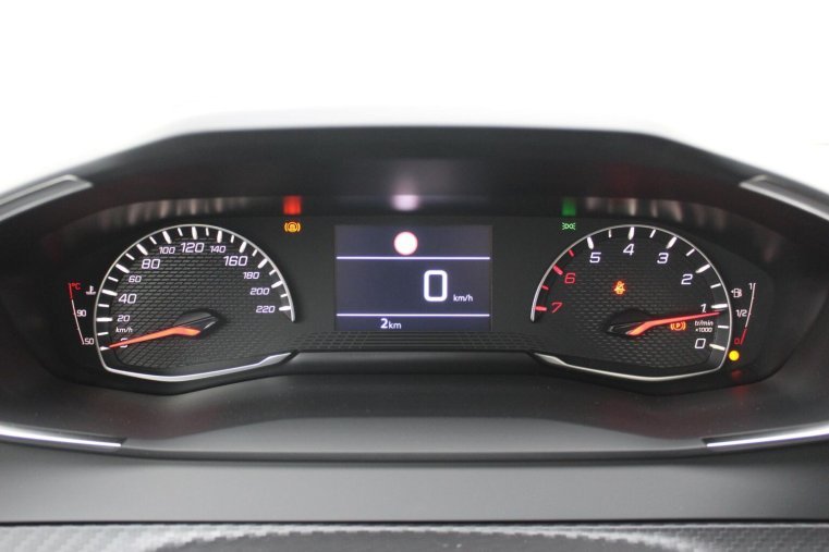 Peugeot 208, Peugeot 208 STYLE Turbo 100 MAN6, barva žlutá