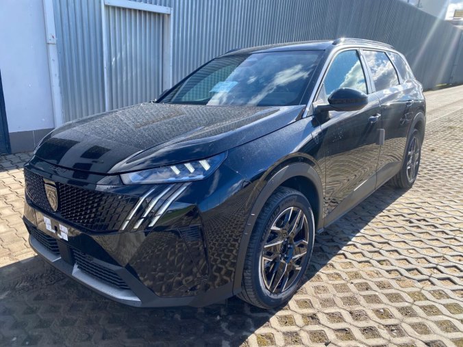 Peugeot 5008, Peugeot 5008 GT Hybrid 145 e-DCS6 - EL. SEDAČKY - 1225, barva černá
