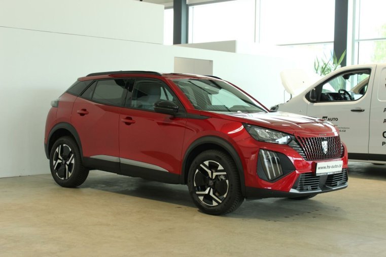 Peugeot 2008, Peugeot 2008 ALLURE Hybrid 136 e-DCS6, barva červená