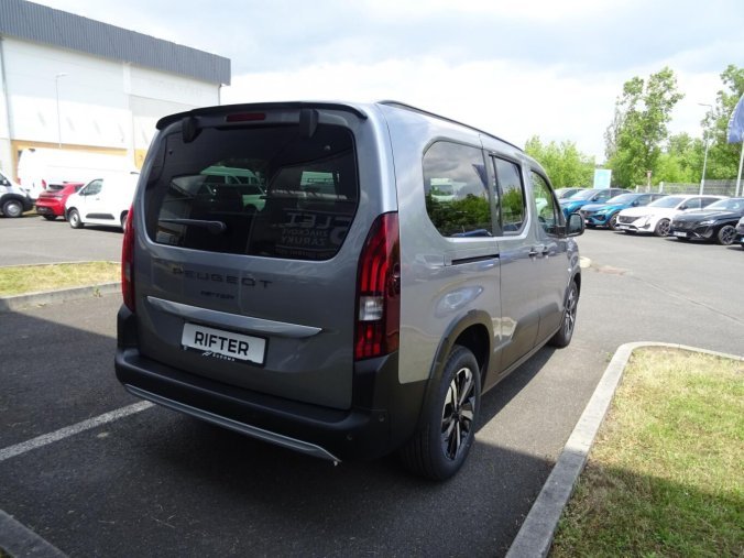 Peugeot Rifter, Peugeot Rifter LONG GT BlueHDi 130k EAT8, barva stříbrná