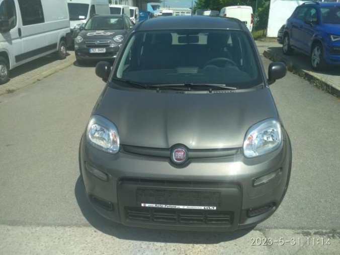 Fiat Panda, 1.0 70k COLD Italia, barva červená